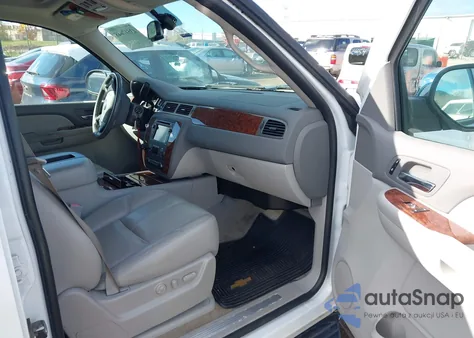 2007 Chevrolet Suburban 1500 Ltz from USA, damaged, VIN 1GNFK16317J392946